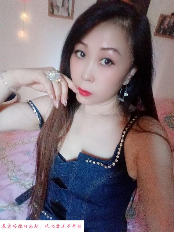 双飞俩少妇真爽 第2张