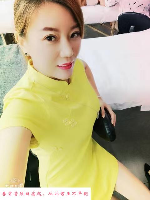 龙华骚少妇蓝玫瑰 第1张