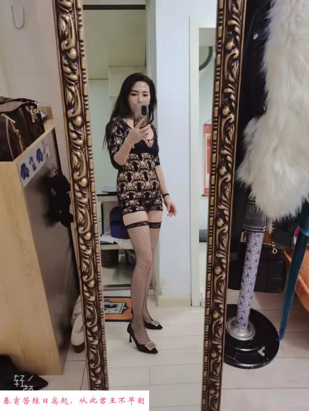 汽车厂熟女新姐 第1张