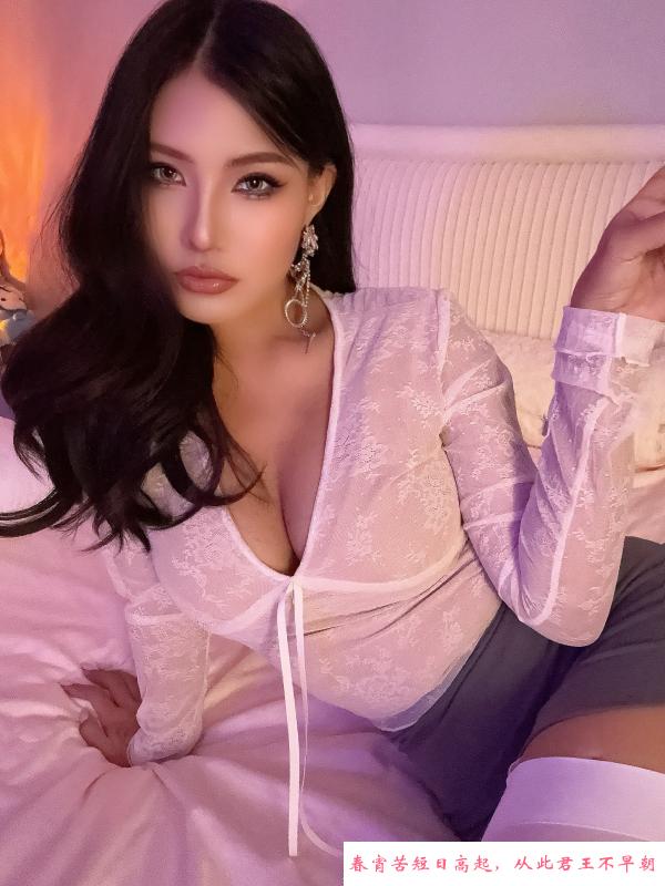 混血性感御姐 第3张