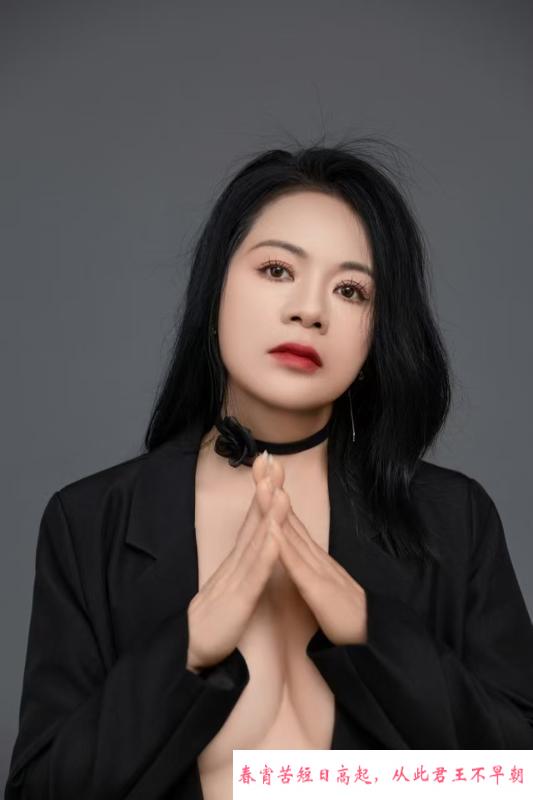 黑丝少妇思思 第1张