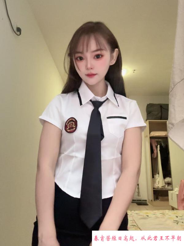 白云嫩妹婷婷 第3张