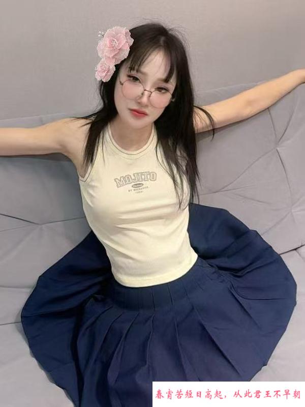 体验黑丝眼镜少妇 第1张