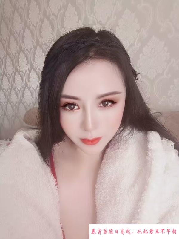 开发区少妇一线天 第1张