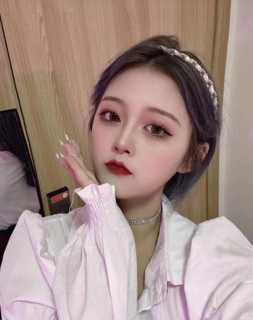 商家经济人上班的一个小妹出来兼职的活挺好哒 第1张