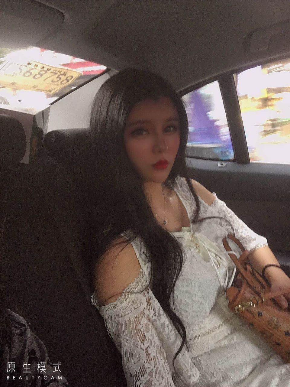 成都金融城网红美女,必打卡! 第1张