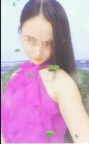 武汉水多活好，眼神勾人的小妖精 第1张