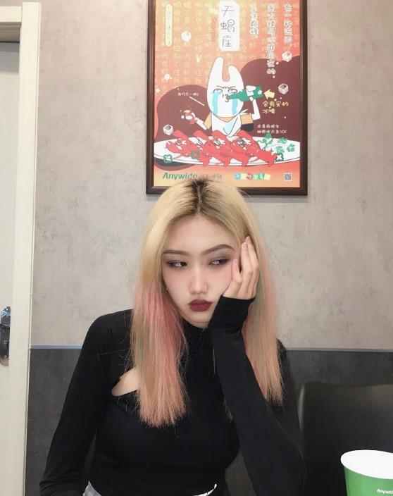 2021年1月22性感美的雪儿 第1张