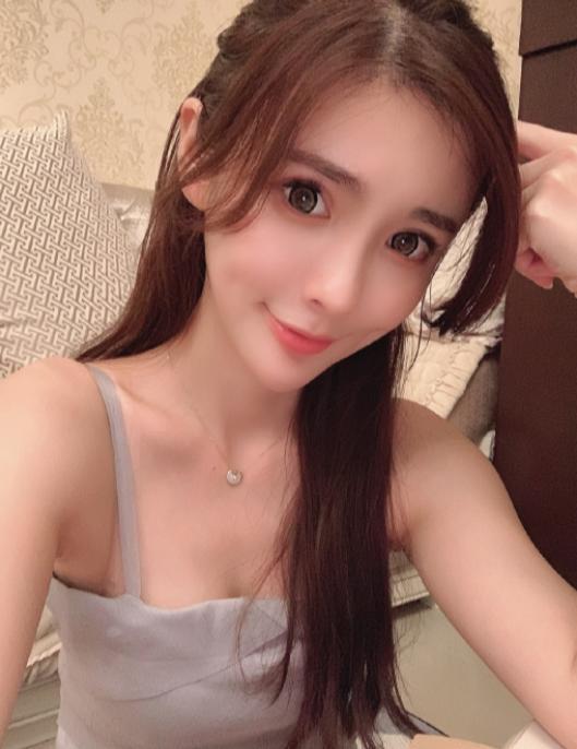 验证很走心的素颜女神媛媛洗鸡鸡 第1张