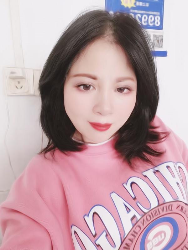 性价比的少妇 第1张