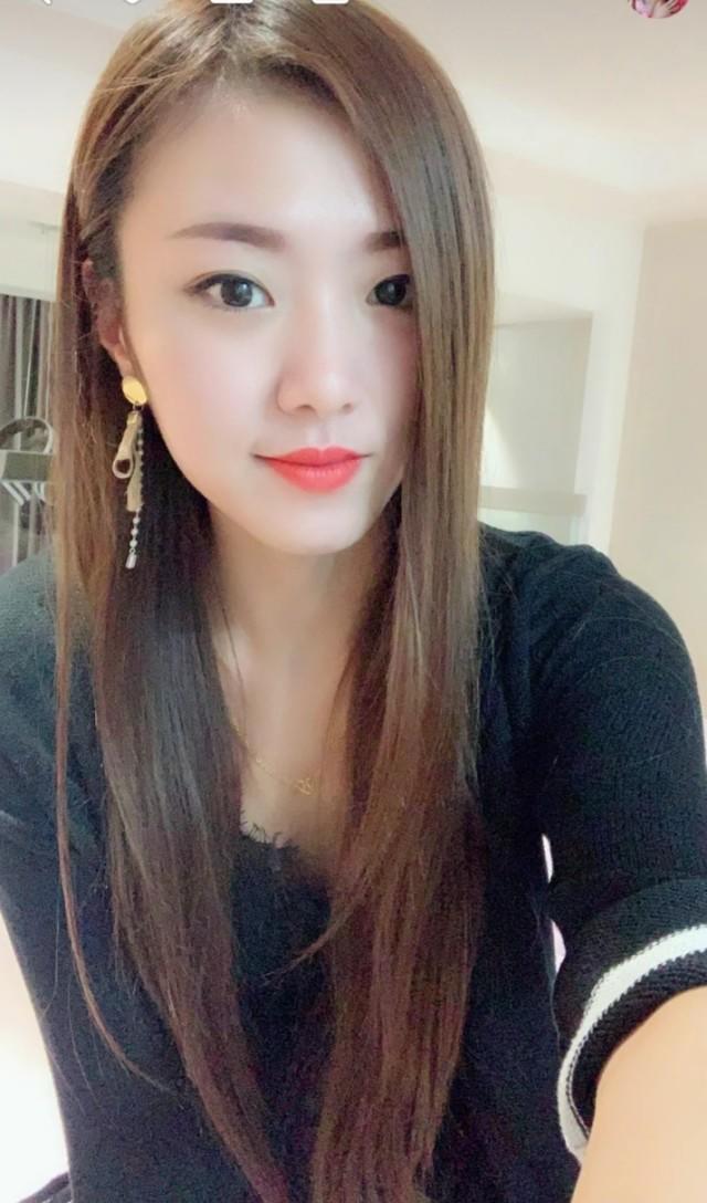 南山偶遇:风骚漂亮小嫩妞,身材超棒,口技一流,服务很贴心 第2张