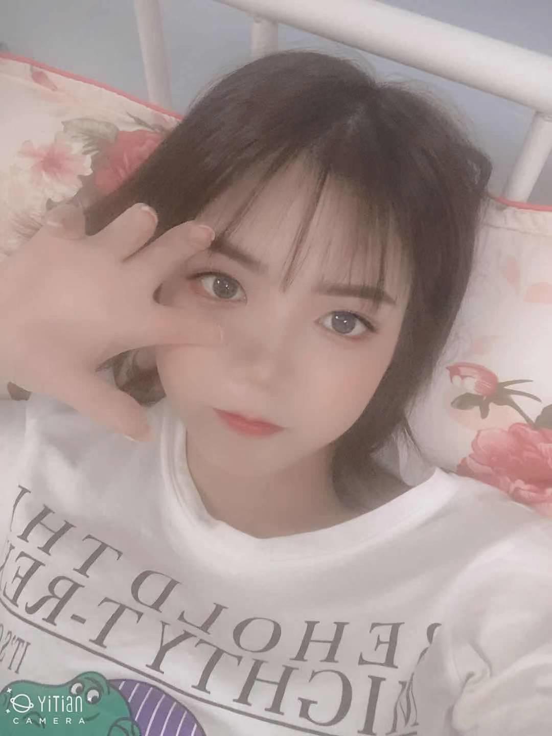 固戍19岁的妹子说是兼职的 第2张