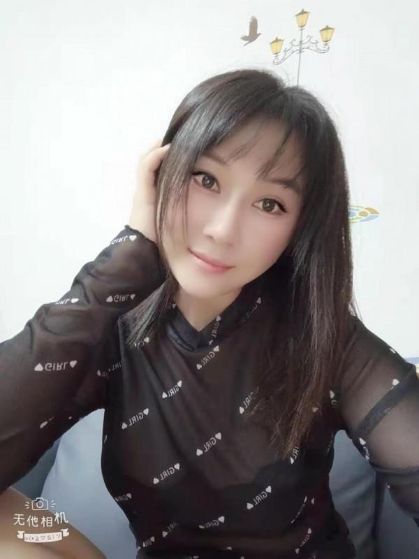 天然大胸御姐臻昕 第1张
