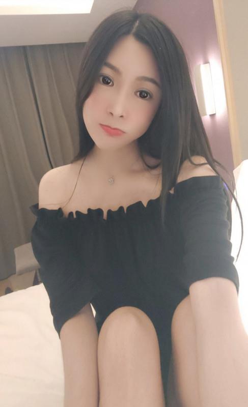 性感美腿小妹 第1张