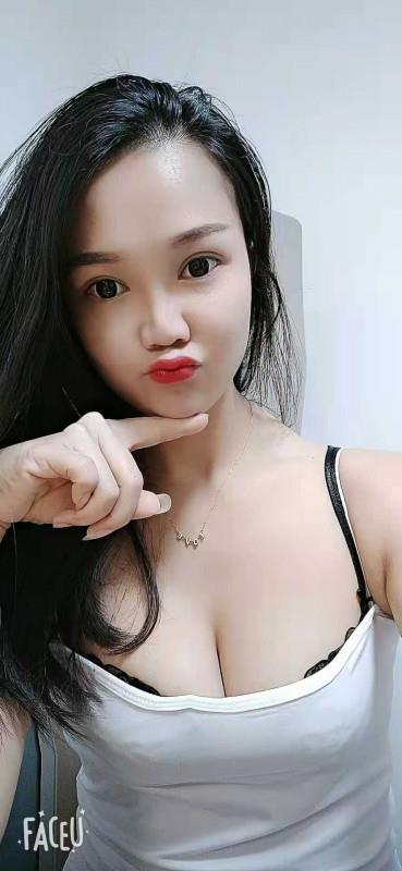 徐东附近的小姐姐 第2张