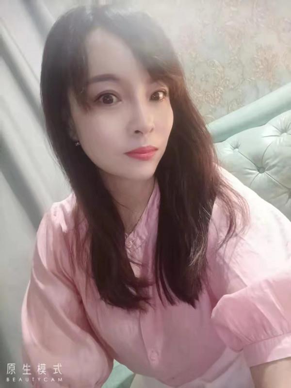 熟女颜值也可以 第2张