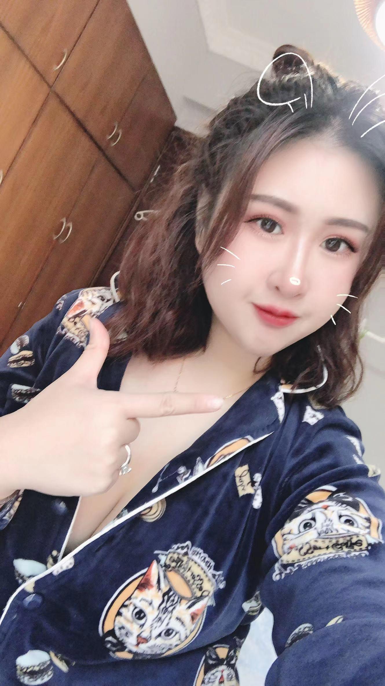 南山丰满翘臀琪琪 第1张