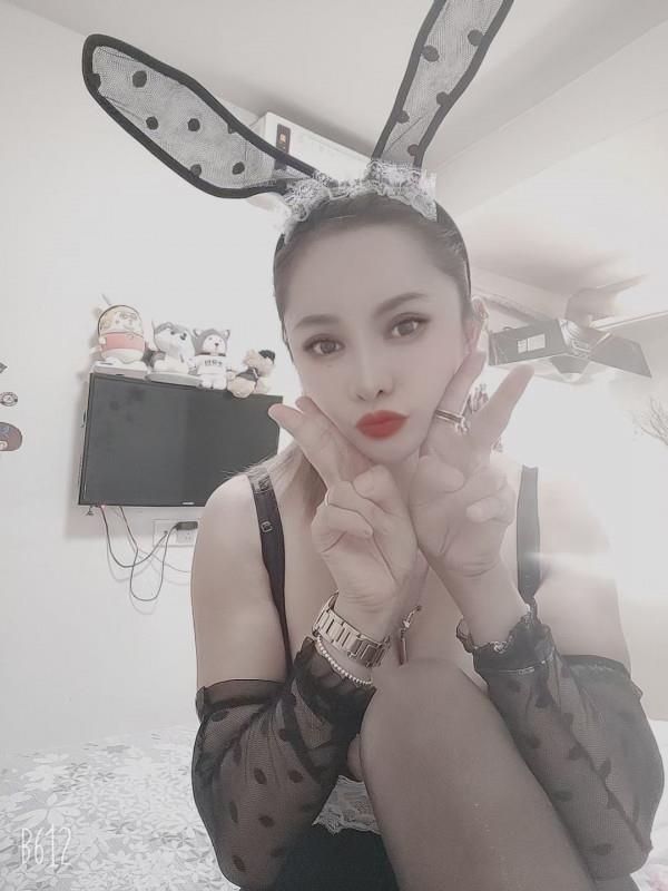 傲人巨乳漂亮小姐姐 第3张