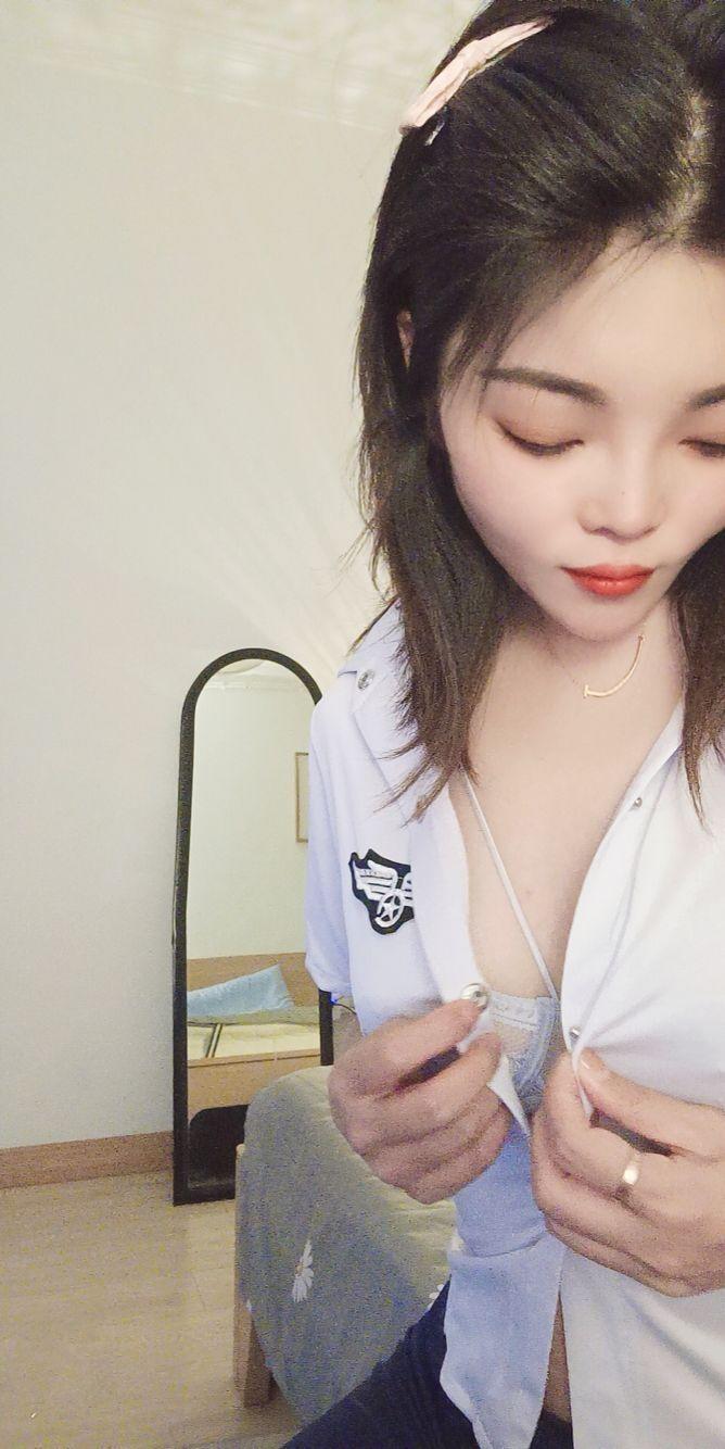 服务系邻家小妹小雨 第2张