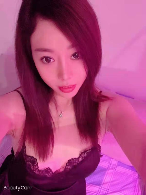 大胸小骚货苏苏 第4张