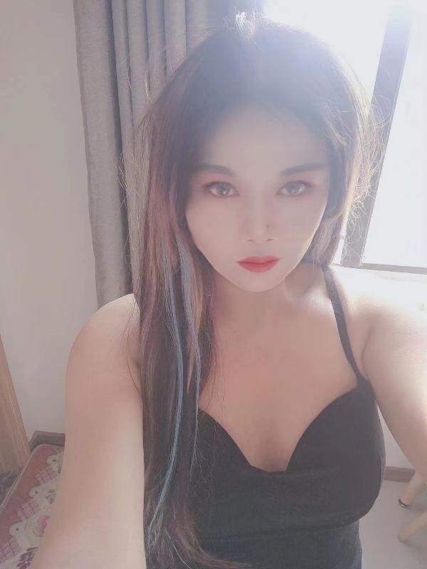 主打服务的小姐姐 第1张