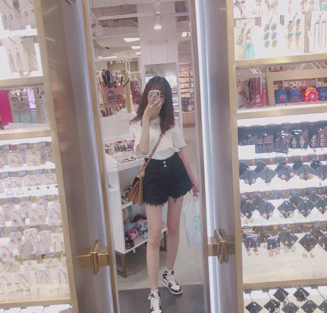 可爱的眼睛妹妹活多活好身材棒 第2张