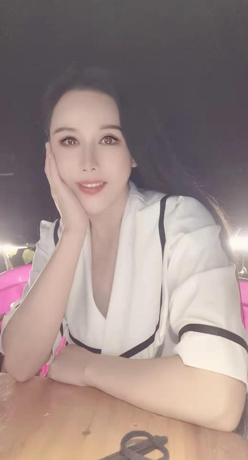 精致女人呼市 第1张