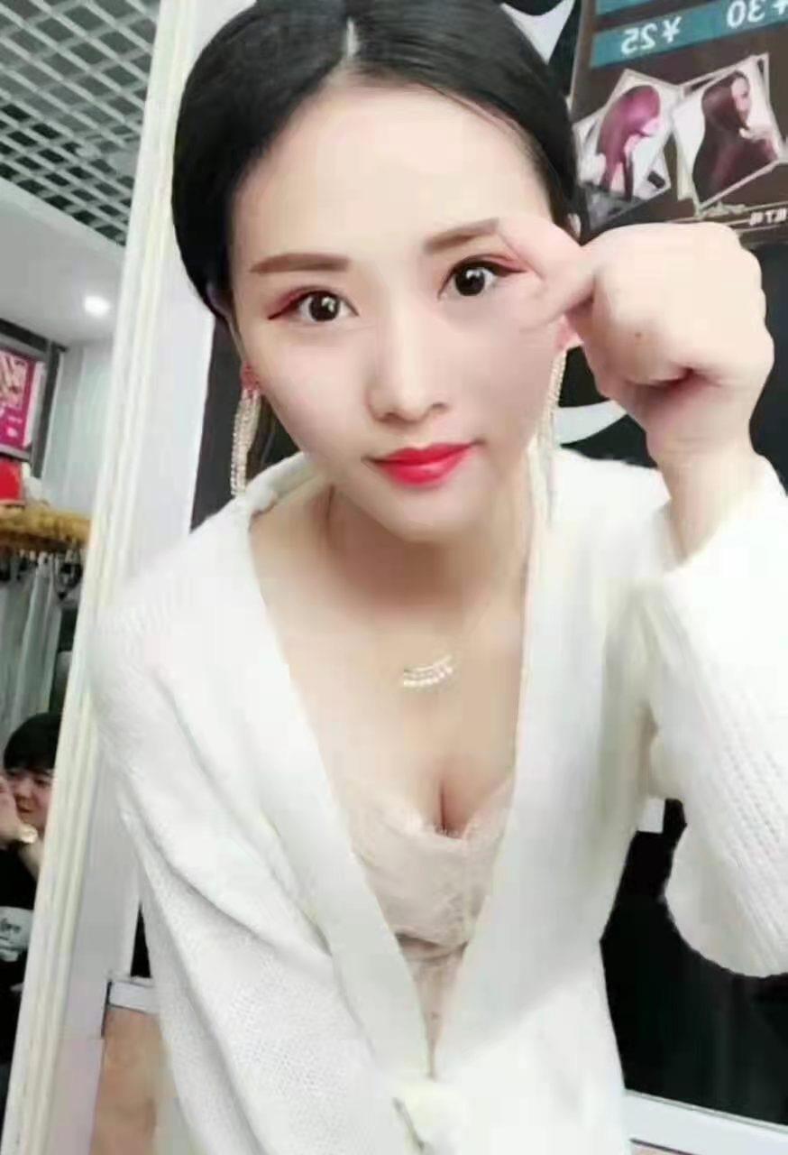 裕华区桃子姐姐 第1张