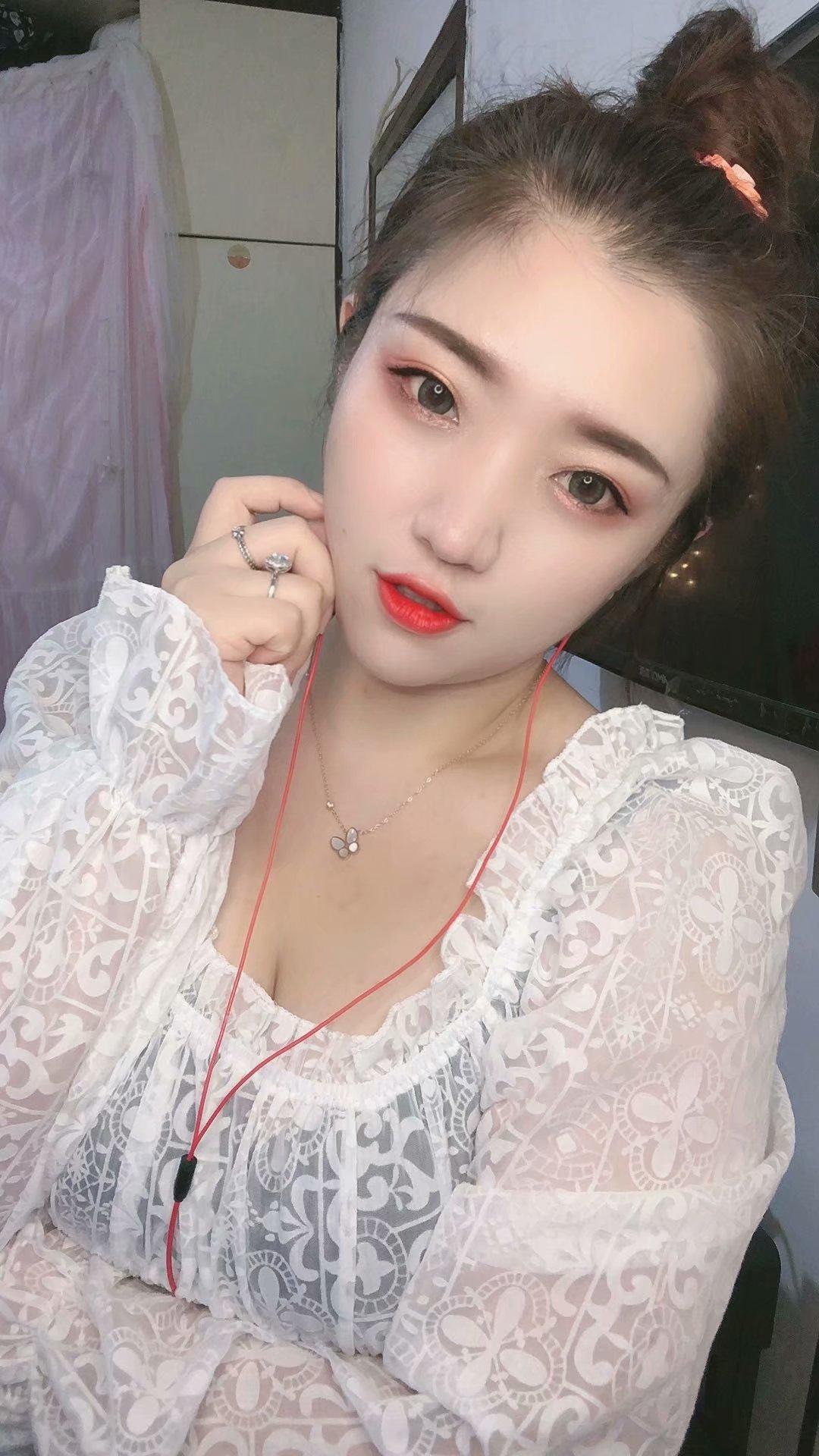 沈阳有点肉感的妹子 第1张