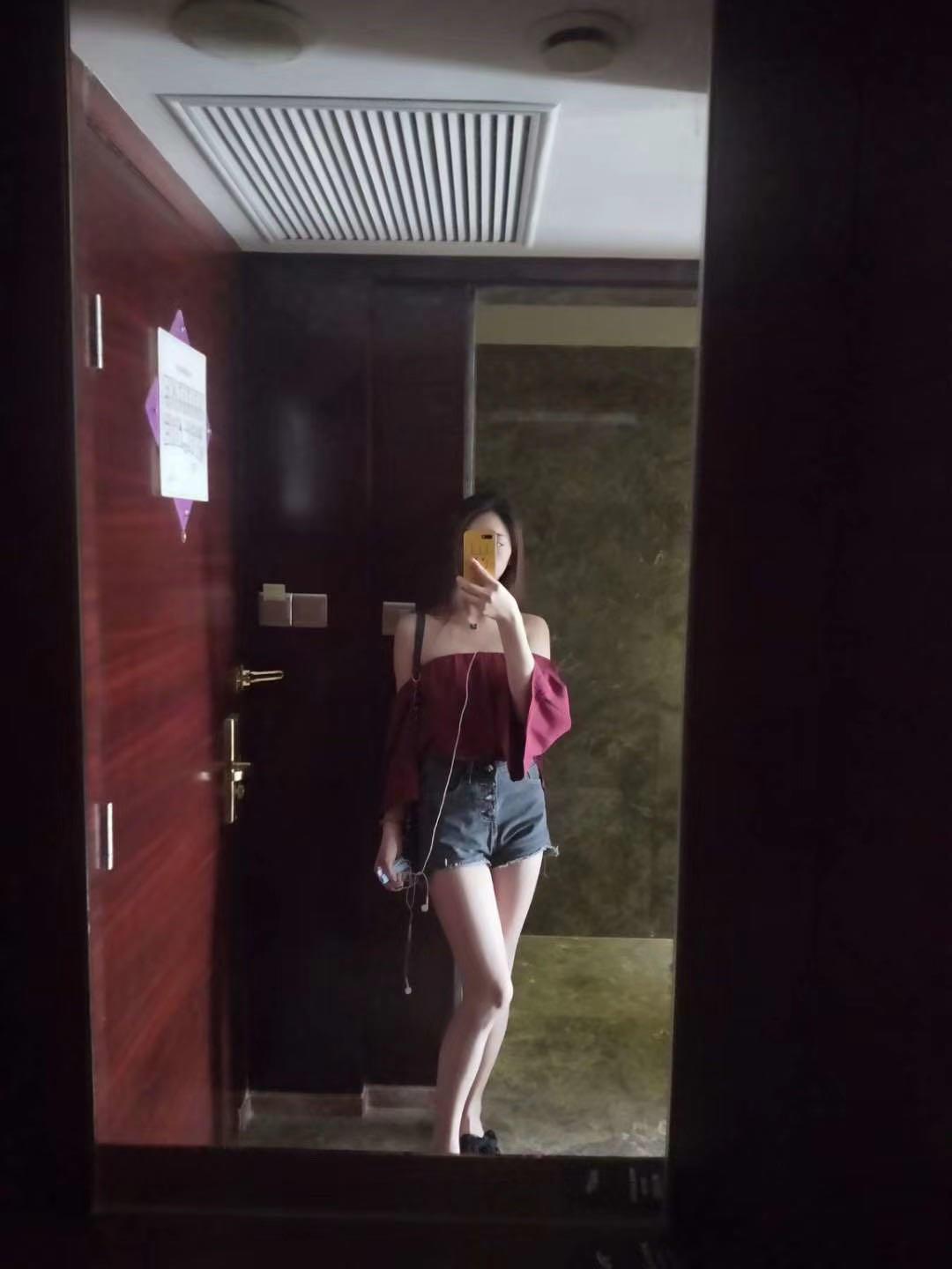 亚身材超级好小姐姐外围的身材路边的价性价比超高 第2张