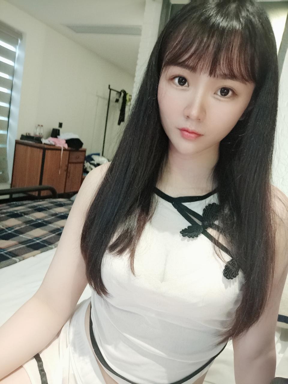 各种制服的高颜值妹妹 第3张