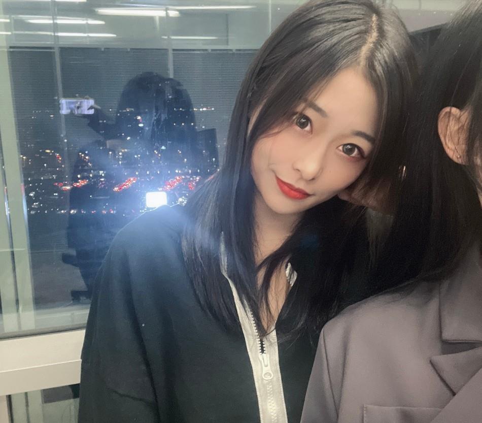 市中区大润发操皮裤长腿妹子爽记 第2张
