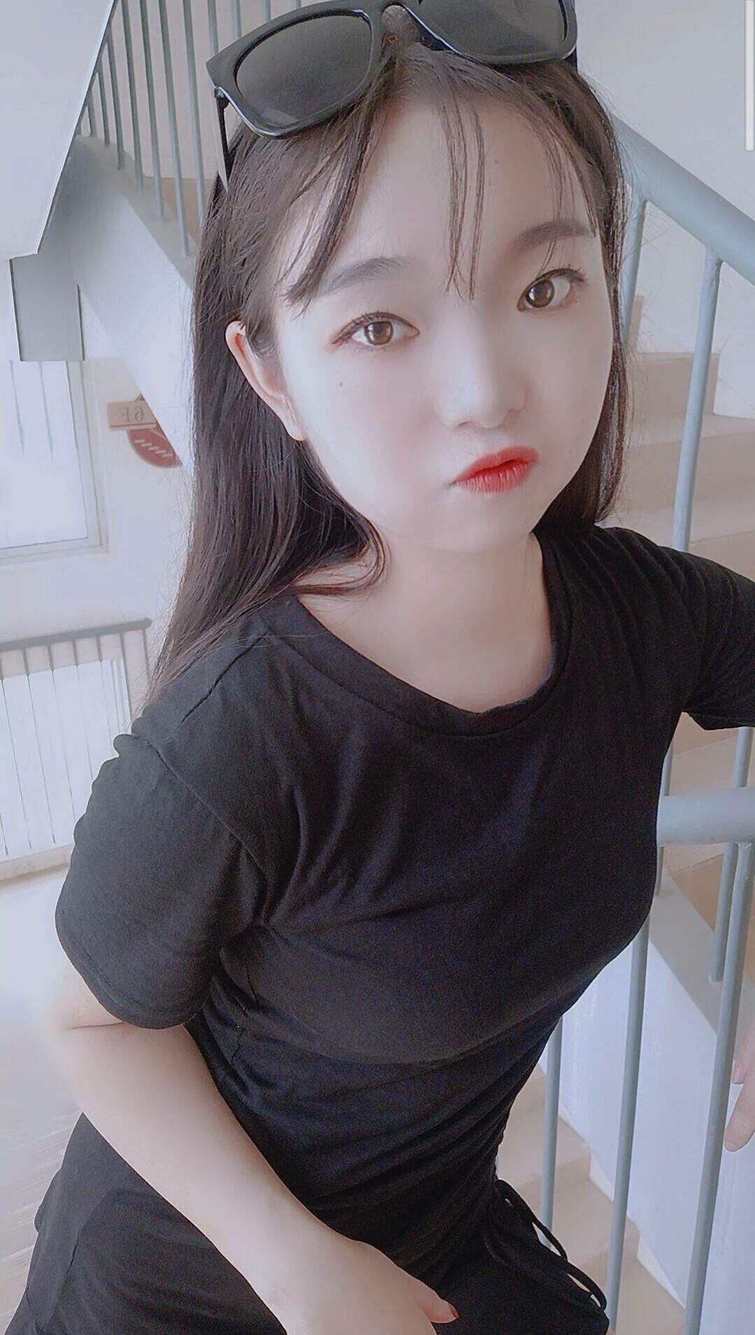 邻家妹妹雯雯 第1张